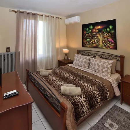 Fani's Spacious Apartment *